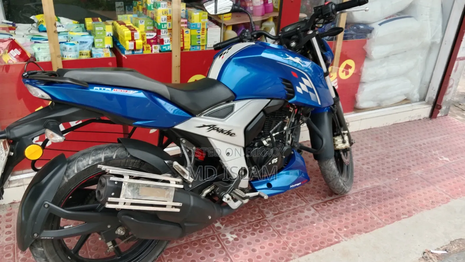TVS Apache 160 4V 2023 Blue