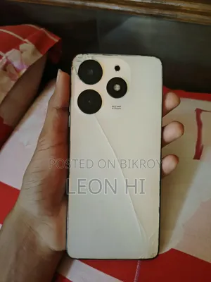 টেকনো স্পার্ক ১০ প্রো ১২৮ জিবি হোয়াইট