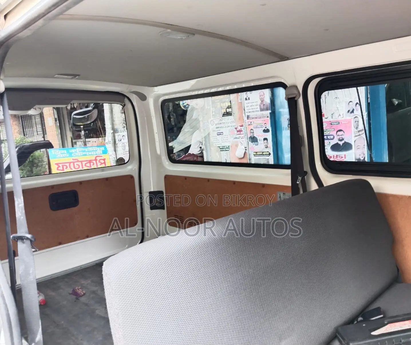 Toyota HiAce 2021 White