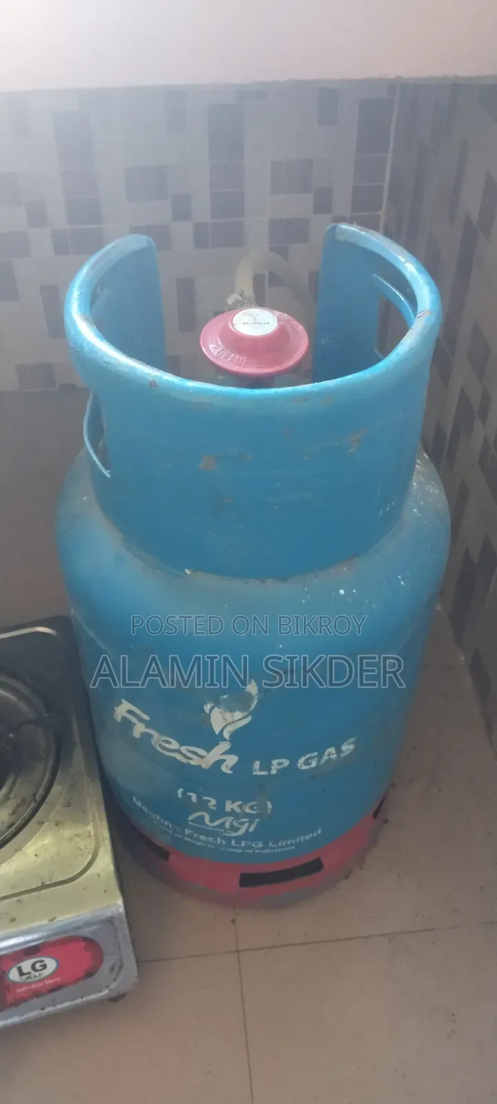 LG Gas Stove and Cylinder