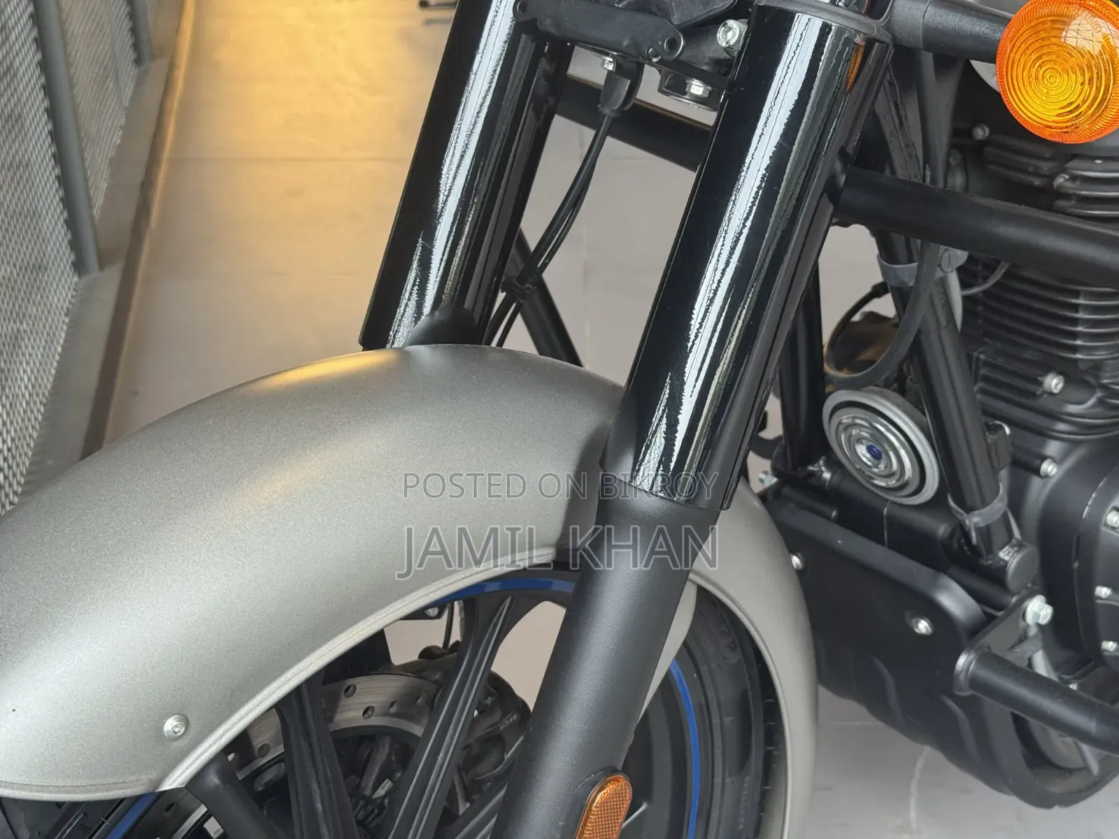 Royal Enfield Classic 350 2025 Gray