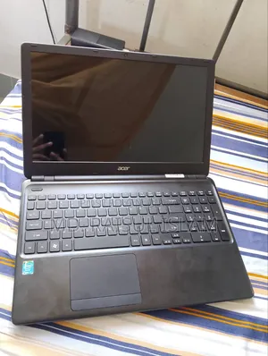 Laptop Acer Aspire E1-572G 4GB Intel Core i5 SSD 128GB