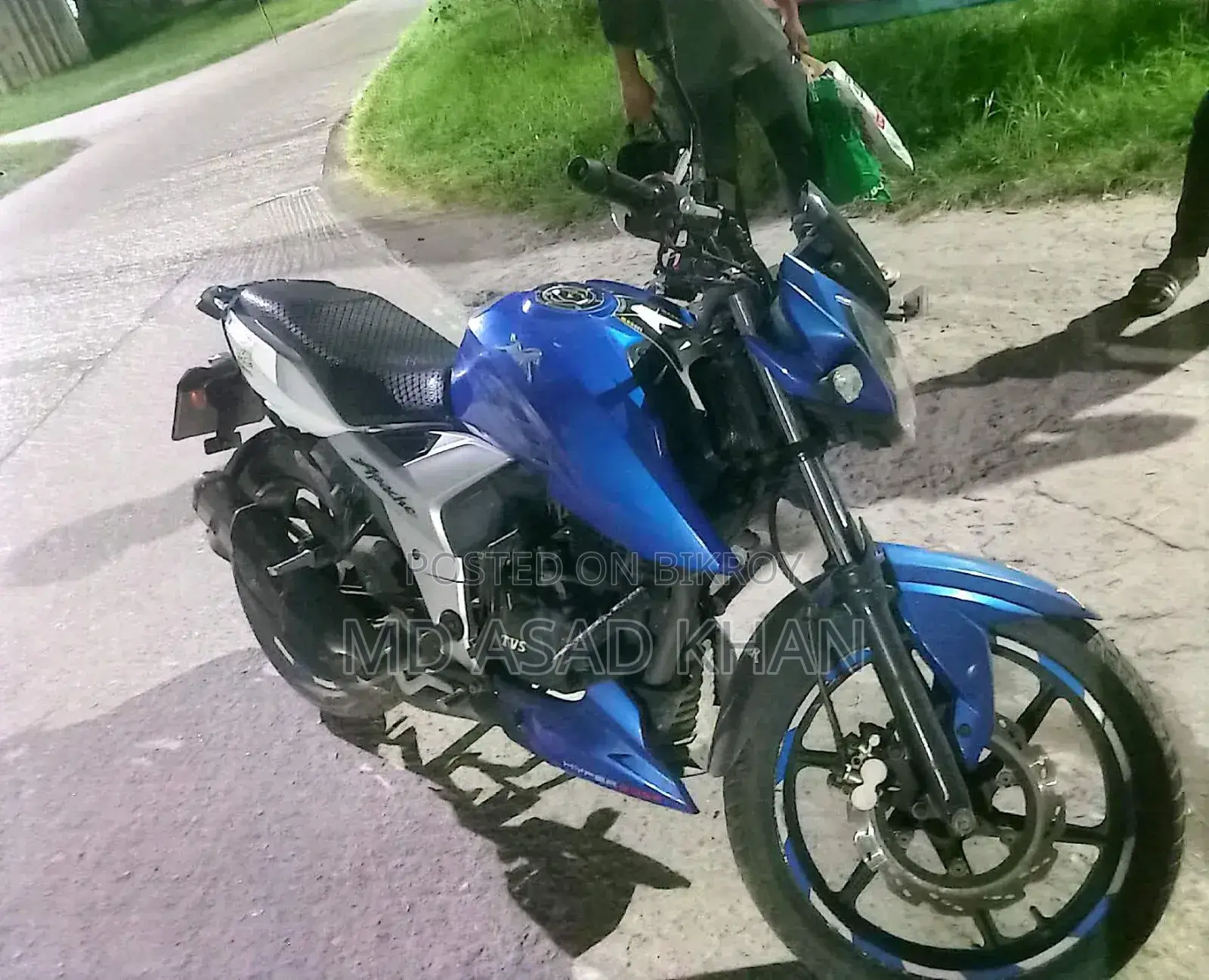 টিভিএস আপাচে ১৬০ ৪ভি ২০২০ নীল