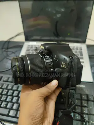 Canon 600D Camera With Lens