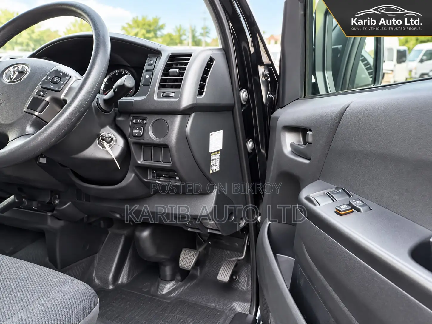 Toyota HiAce 2020 Black