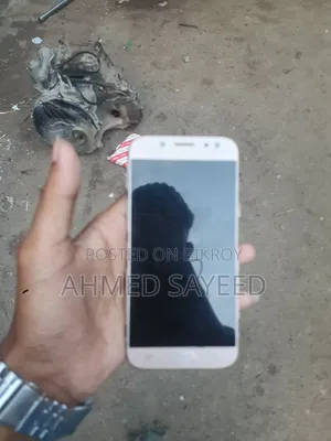স্যামসাং গ্যালাক্সি জে৫ প্রো ৩২ জিবি গোল্ড