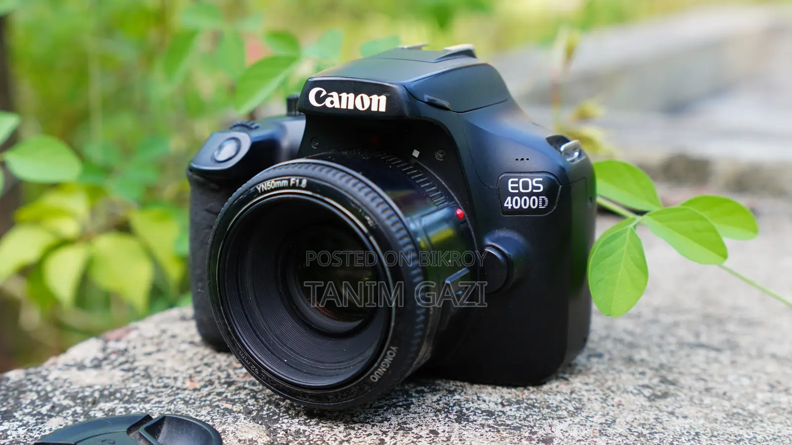 Canon 4000D Camera for sale (No shadow on display)