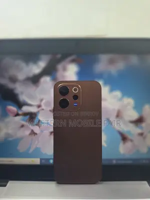 Vivo V70 256 GB Bronze