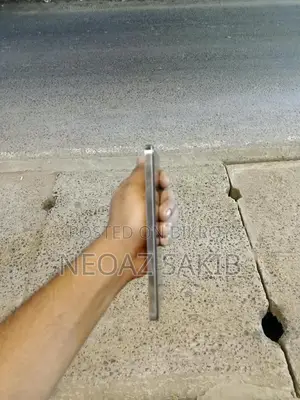 ভিভো ওয়াই২০০ই ১২৮ জিবি রোজ গোল্ড