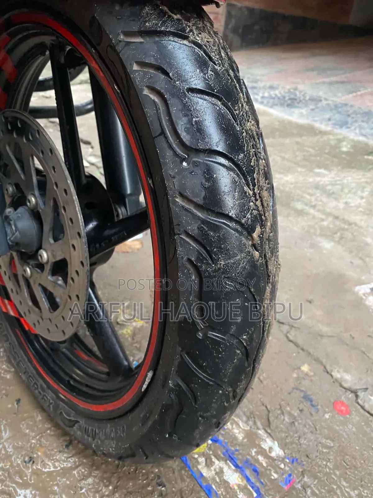 ইয়ামাহা ফেজার এফআই ভি২ ২০২২ লাল