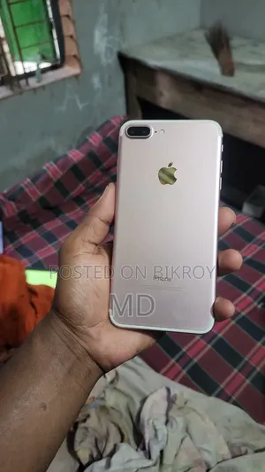 Apple iPhone 7 Plus 128 GB Gold