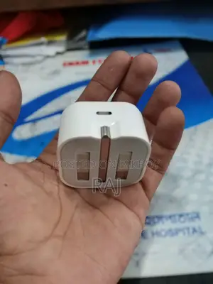 I Phone 20 Watt. Original Charger