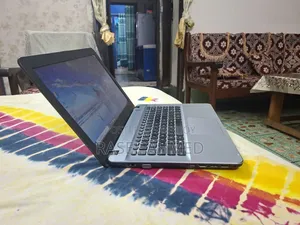 Laptop Asus 8GB Intel Core i3 HDD 1TB
