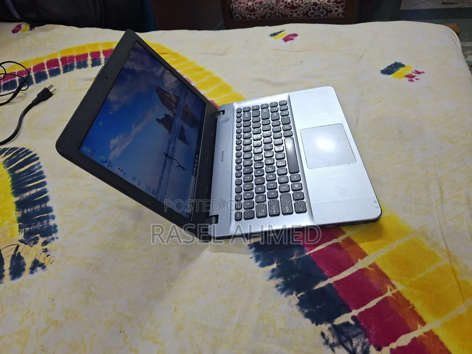 Laptop Asus 8GB Intel Core i3 HDD 1TB