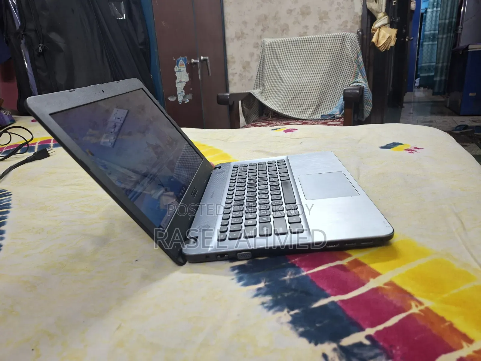 Laptop Asus 8GB Intel Core i3 HDD 1TB