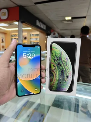অ্যাপল আইফোন এক্সএস ৬৪ জিবি ব্ল্যাক