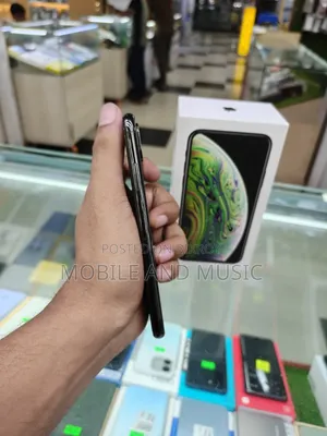 অ্যাপল আইফোন এক্সএস ৬৪ জিবি ব্ল্যাক