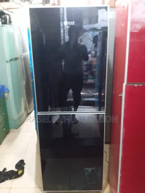 ২৮০ লিটার রানিং সিঙ্গার ফ্রিজ বিক্রি করা হবে।