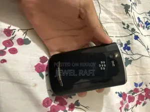 ব্ল্যাকবেরি ট্যুর ৯৬৩০ কালো