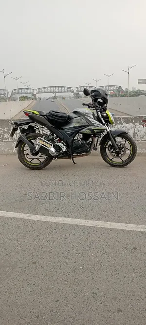 Suzuki Gixxer 2025 Gray