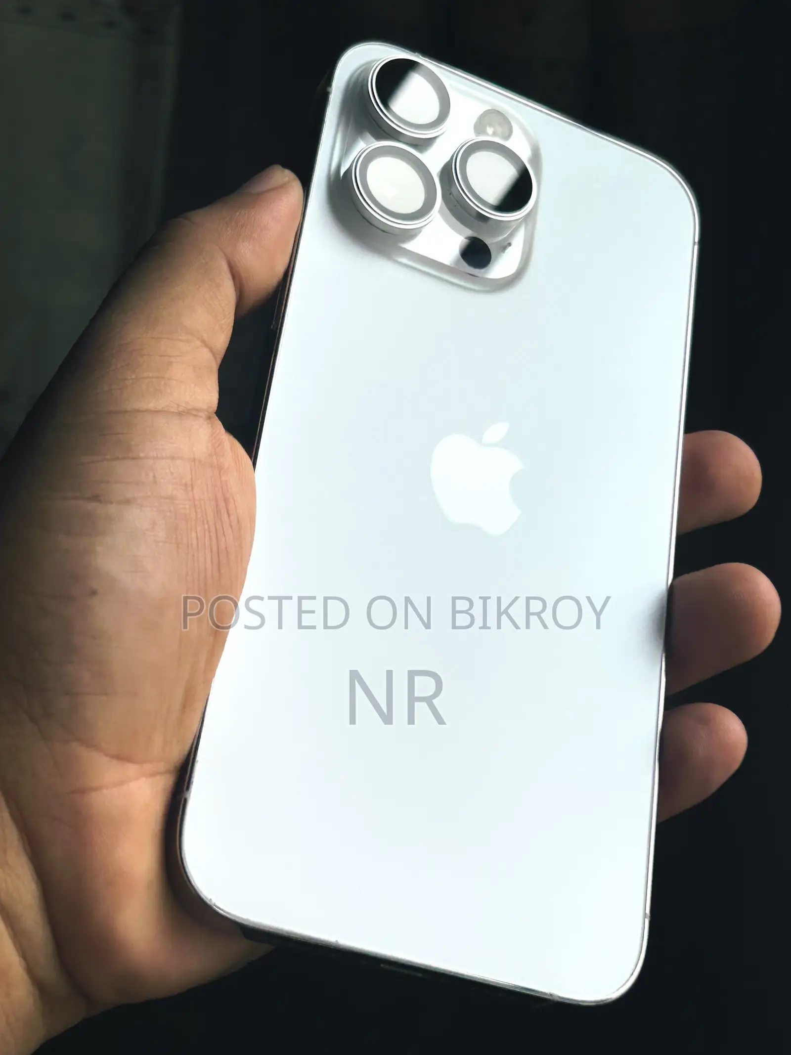 অ্যাপল আইফোন ১৪ প্রো ম্যাক্স ১২৮ জিবি হোয়াইট