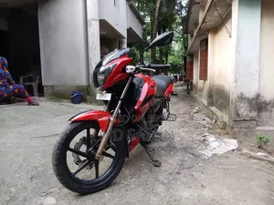 TVS Apache RTR 160 2V 2023 Red