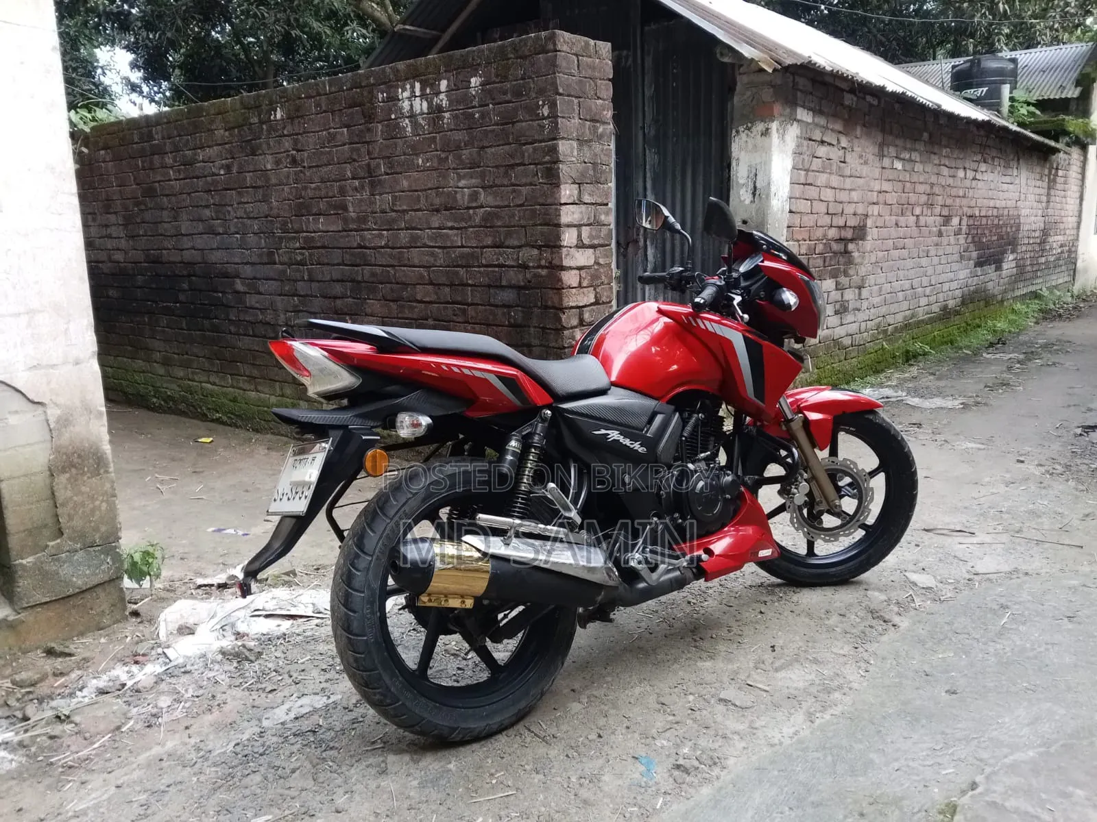 TVS Apache RTR 160 2V 2023 Red