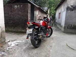 TVS Apache RTR 160 2V 2023 Red