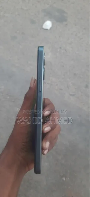 Vivo Y17s 128 GB Silver