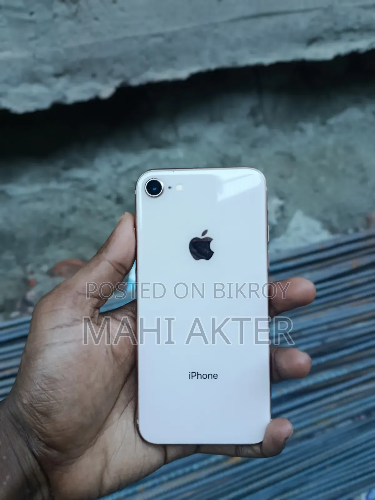 Apple iPhone 8 64 GB White