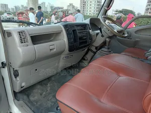 ডাইনা ডেলিভারি ভ্যান