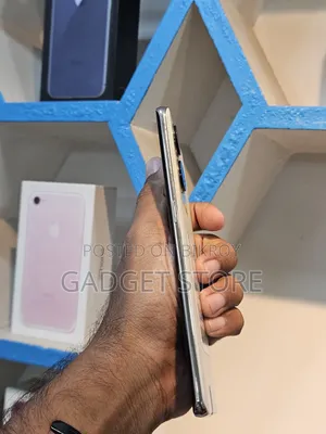 Oppo Reno9 256 GB Orange