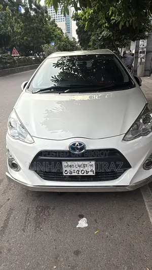 Toyota Aqua 2015 White