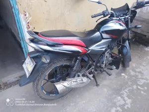 বাজাজ ডিসকভার ১২৫ ২০১৮ লাল