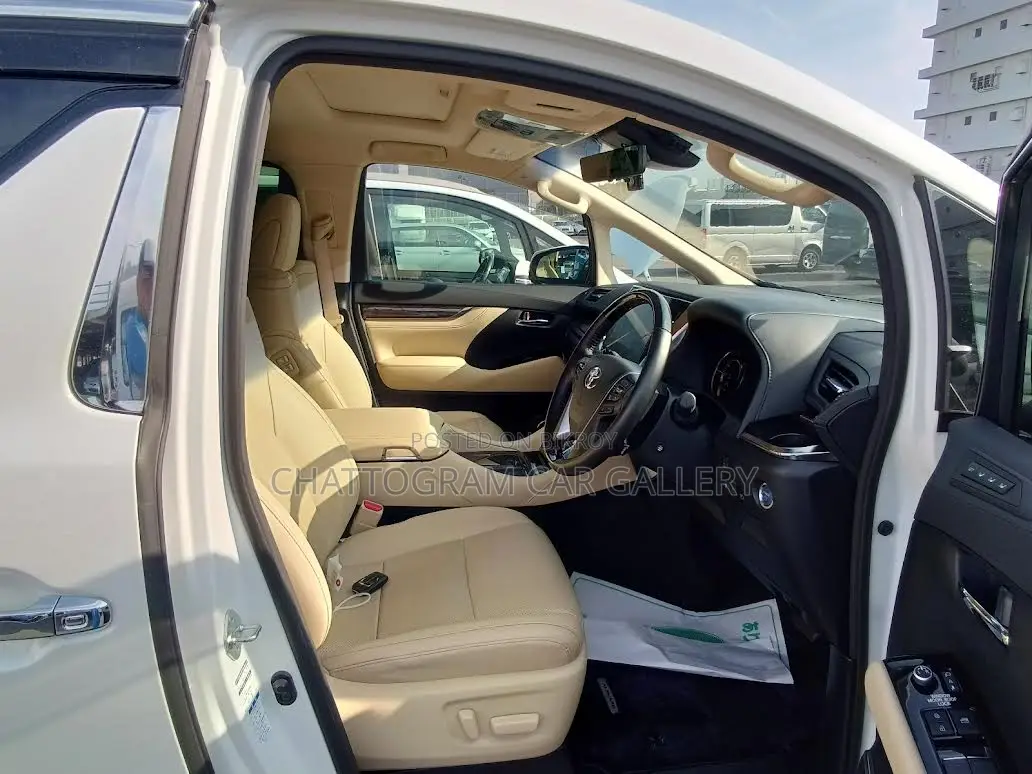 Toyota Alphard 2022 Pearl