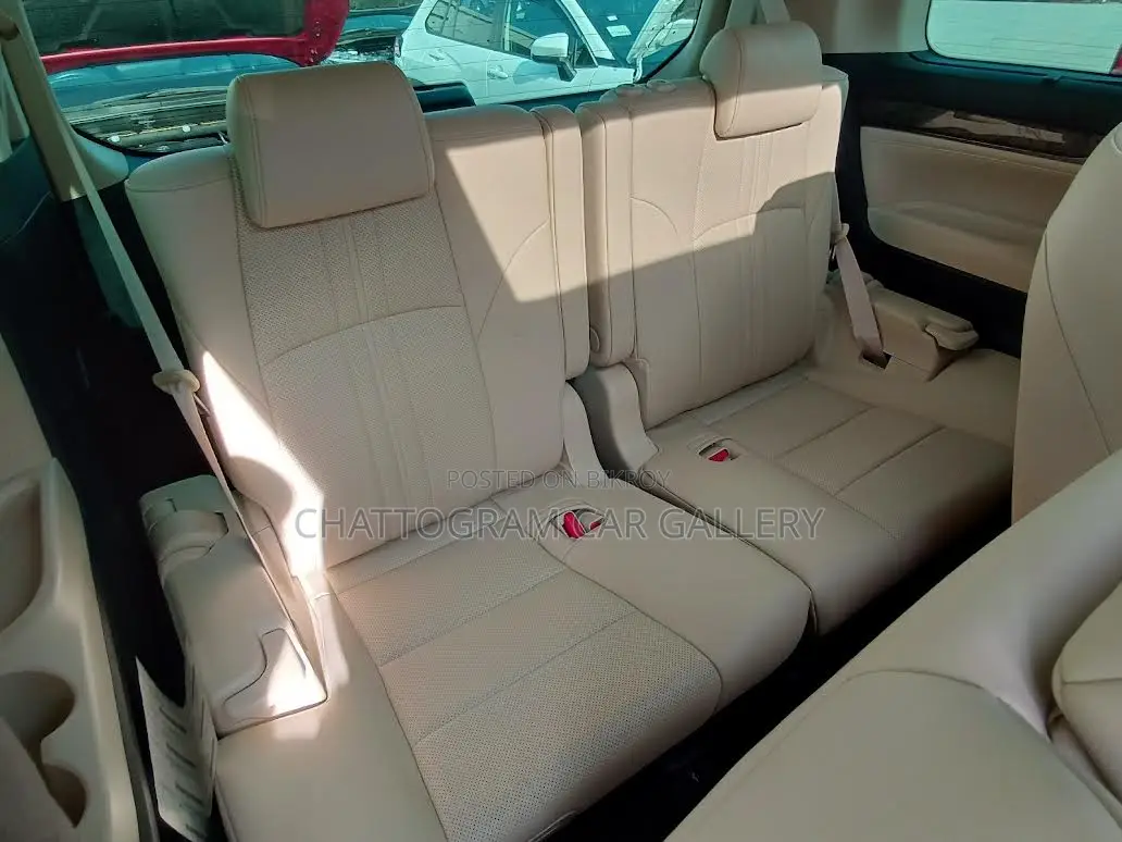 Toyota Alphard 2022 Pearl