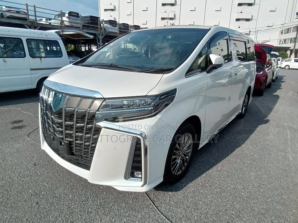Toyota Alphard 2022 Pearl