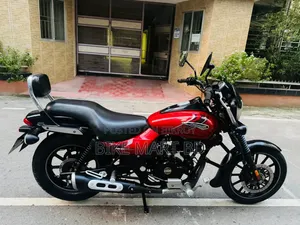 Bajaj Avenger 160 Street 2022 Red