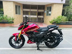 Honda Hornet 2.0 2025 Red