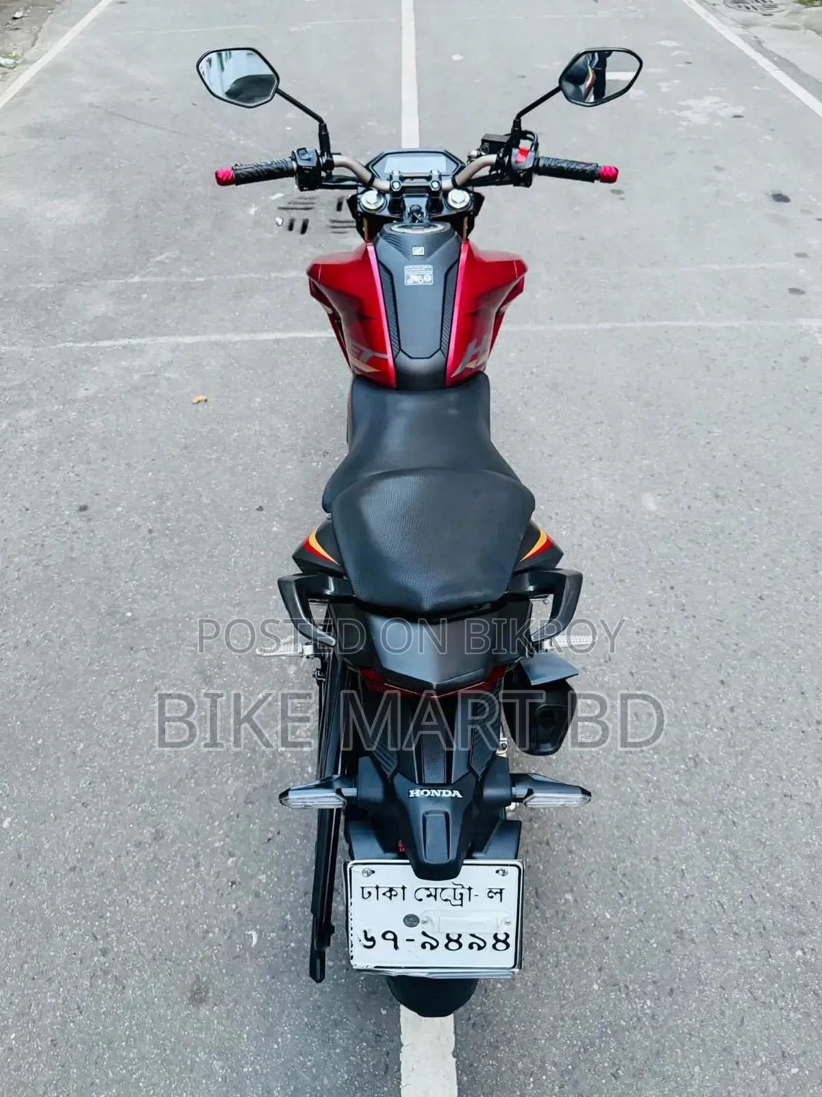 Honda Hornet 2.0 2025 Red