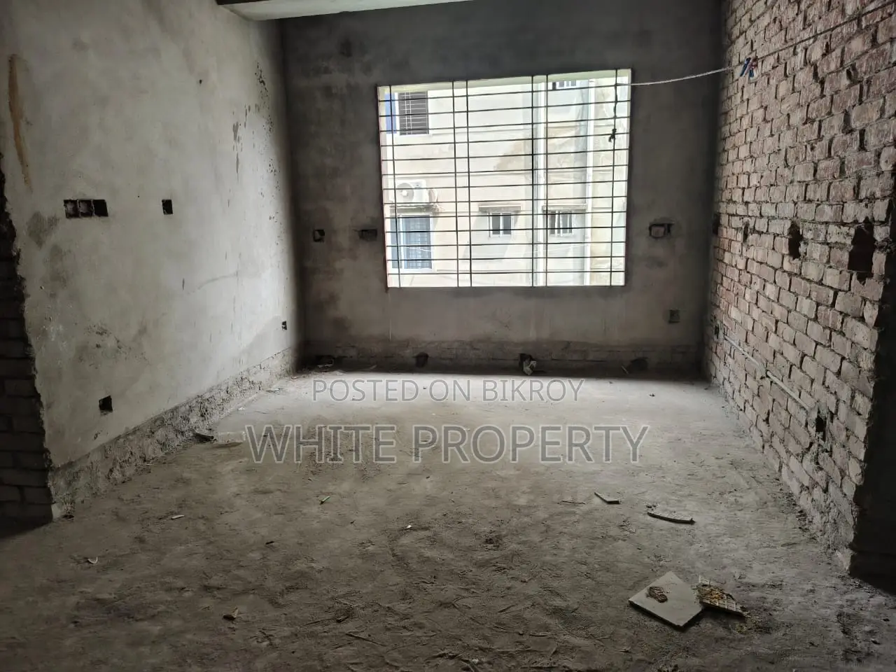 3 Bedroom Apartment in White Property, Vashantek for Sale