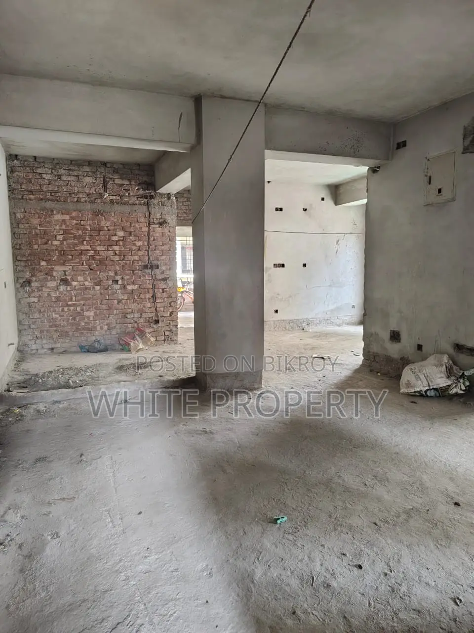 3 Bedroom Apartment in White Property, Vashantek for Sale