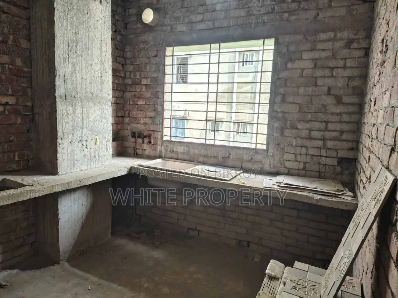 3 Bedroom Apartment in White Property, Vashantek for Sale