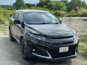 টয়োটা হ্যারিয়ার ২.০ ২০১৫ কালো