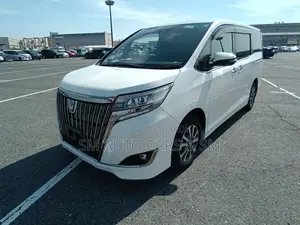 Toyota Esquire 1.8 FWD Hybrid (7 seater) 2021 Pearl