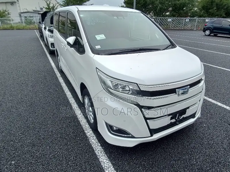 Toyota Noah 1.8 FWD Hybrid (7 seater) 2021 Pearl