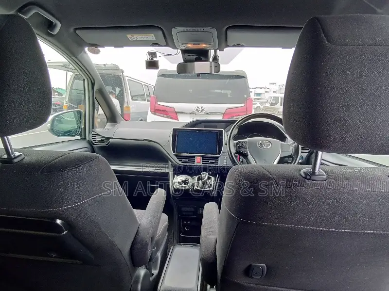 Toyota Noah 1.8 FWD Hybrid (7 seater) 2021 Pearl