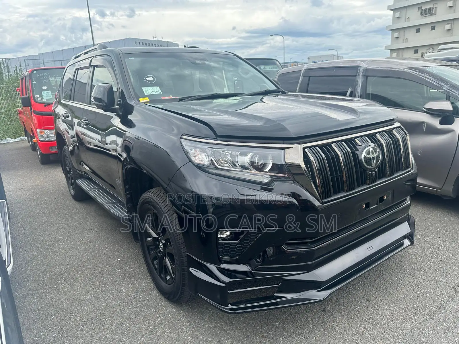 Toyota Land Cruiser Prado 2022 Black