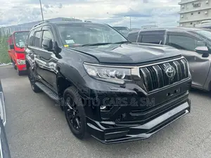 Toyota Land Cruiser Prado 2022 Black