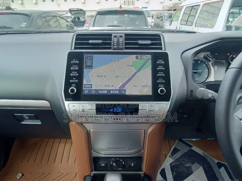 Toyota Land Cruiser Prado 2022 Black